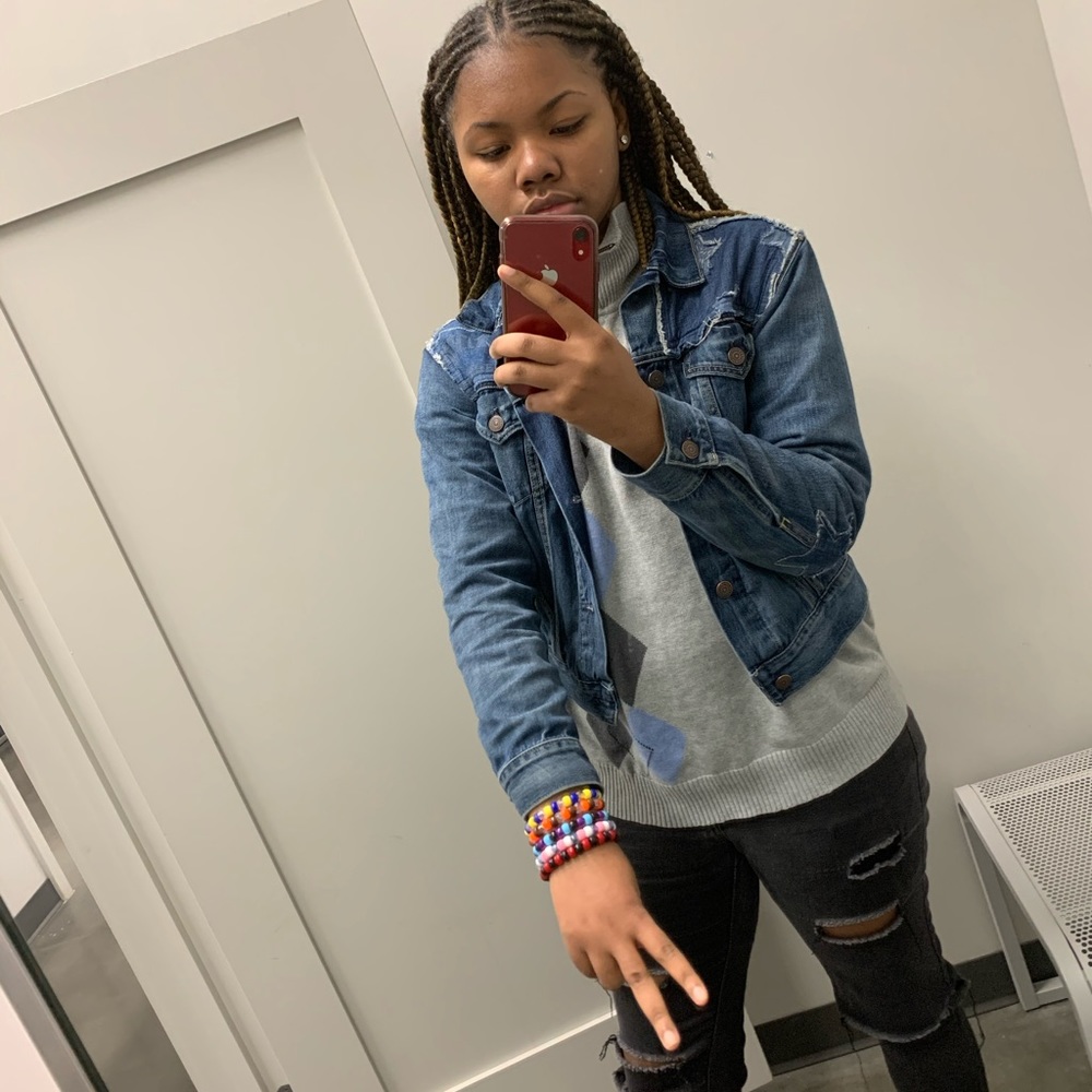 Meet your Posher, Kiana